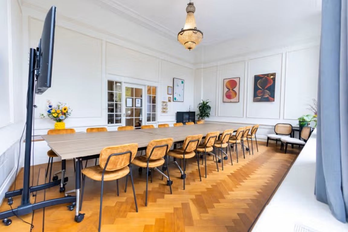 An interior shot of StartDock Herengracht - Aletta Jacobs