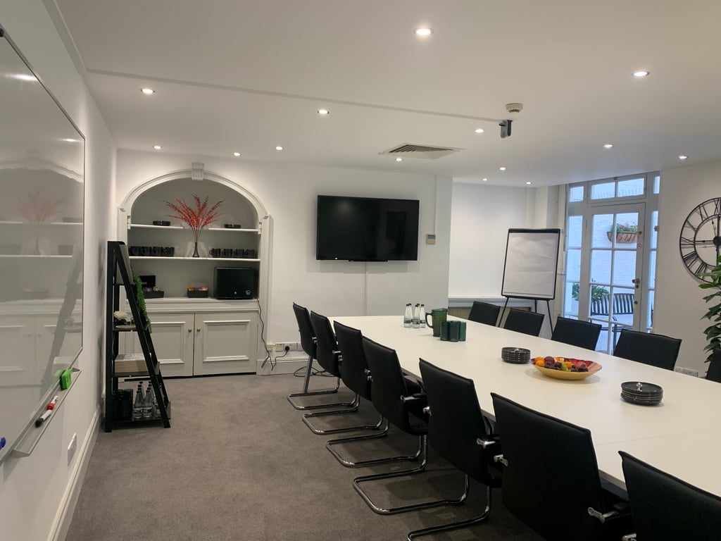 An interior shot of Buckingham Suite