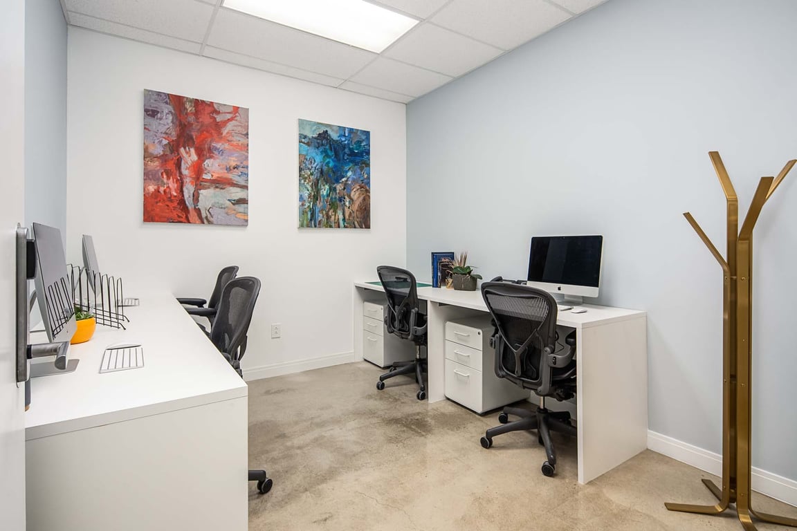 An interior shot of 4 Desk Office @ 155 2nd