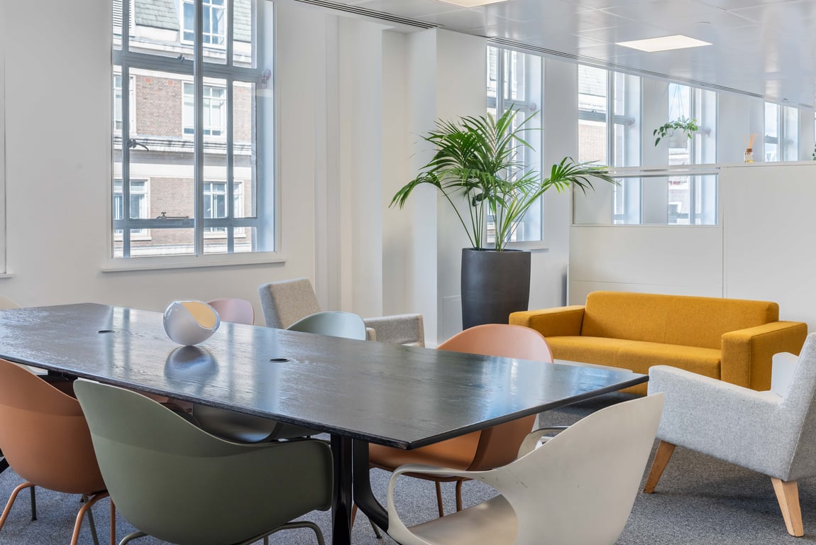 An interior shot of eOffice - Holborn