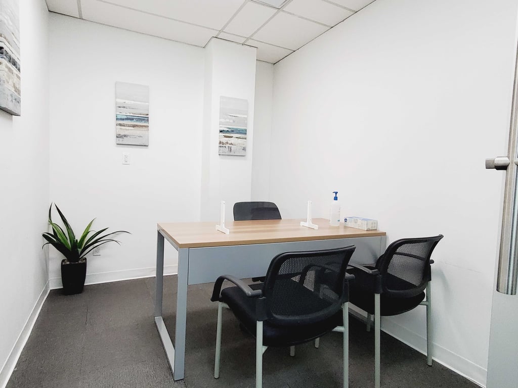 An interior shot of Meeting Room - 1 User