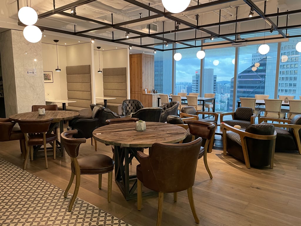 An interior shot of The Executive Centre - Ocean Financial Centre