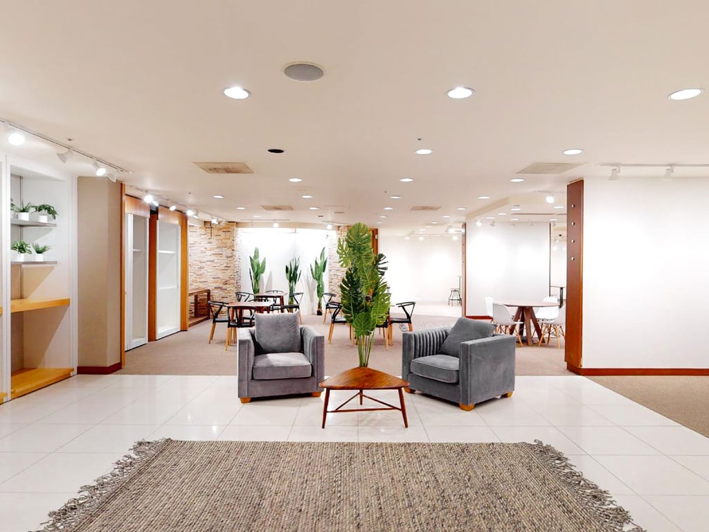 An interior shot of 3 Embarcadero Center