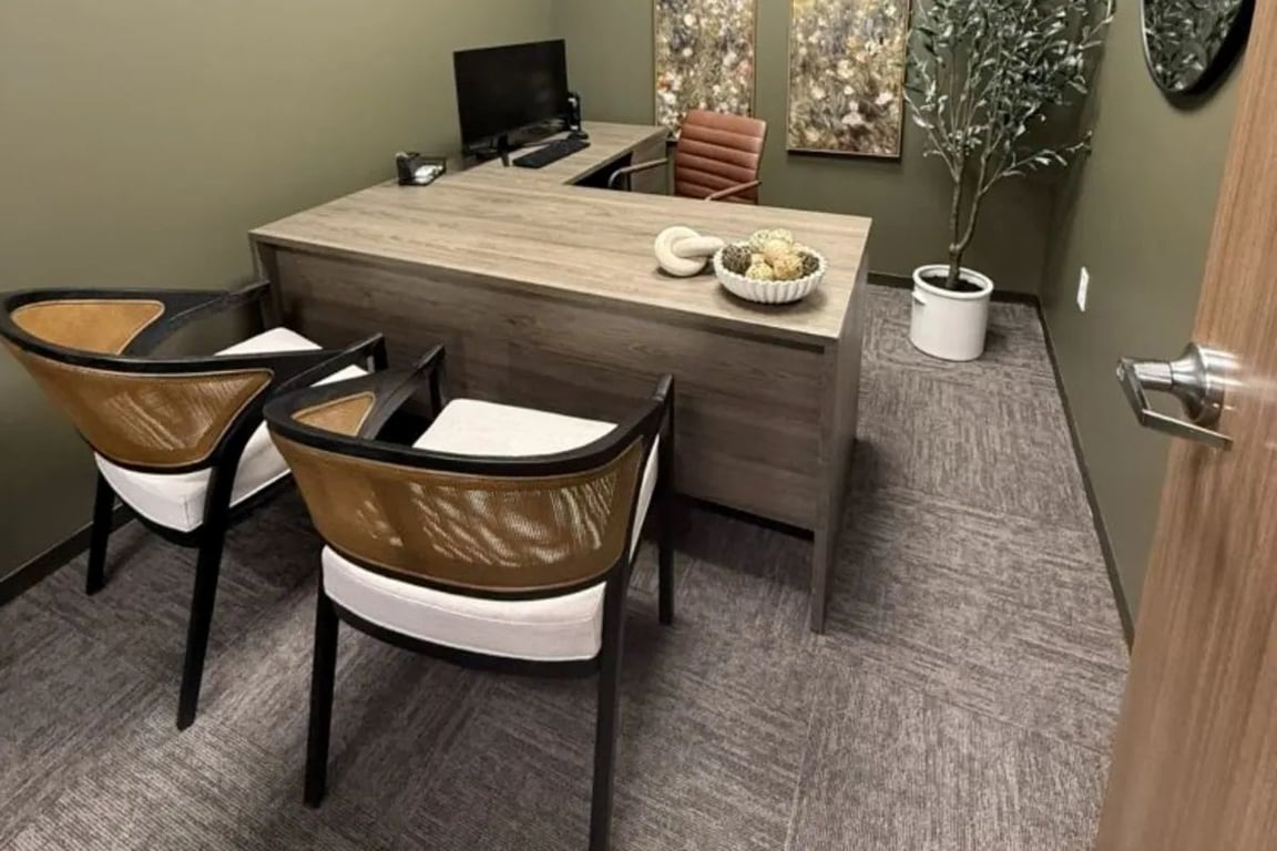 An interior shot of Day office #476