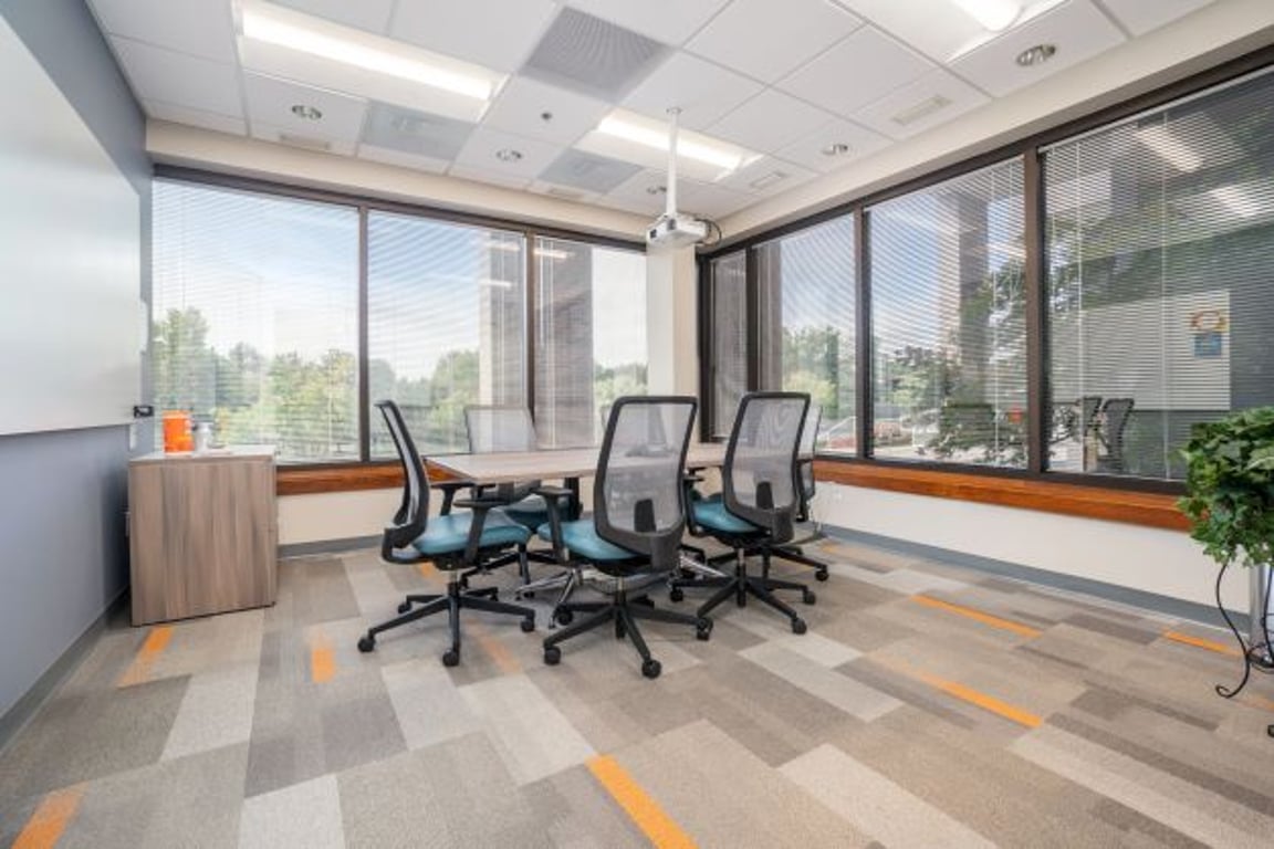 An interior shot of Office Evolution - Overland Park