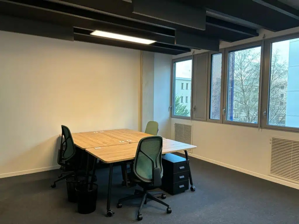 An interior shot of Bureau 3 Postes
