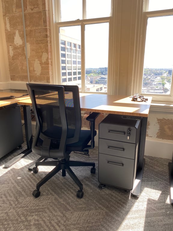 An interior shot of OFFICE O-55