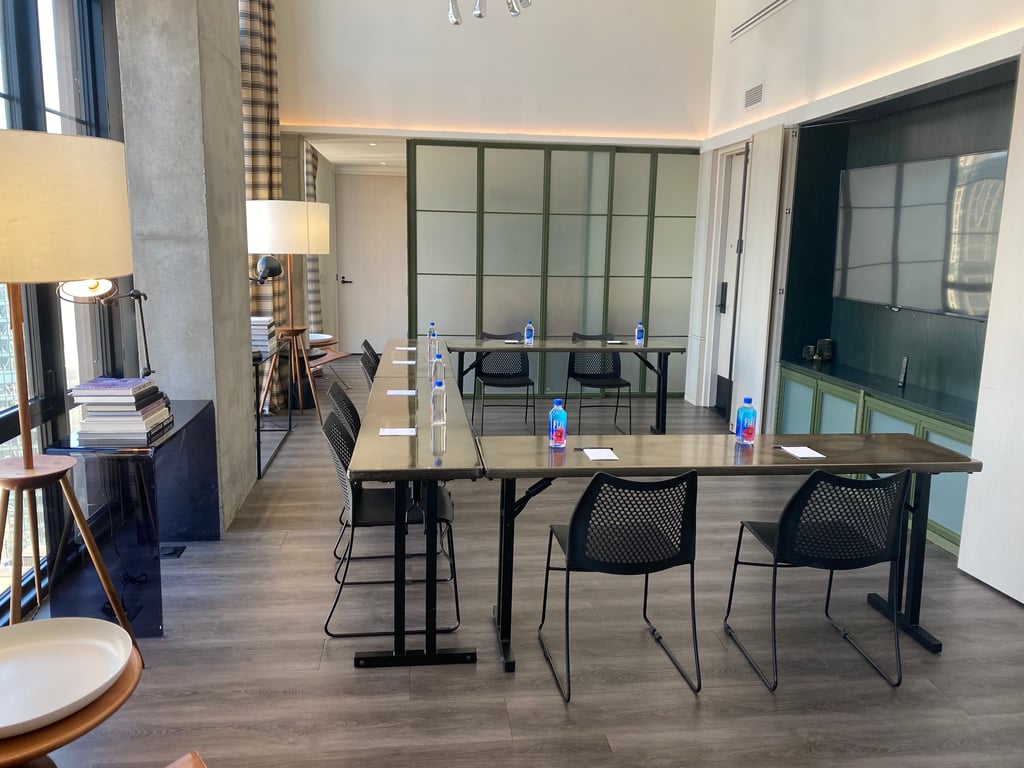 An interior shot of Moxy Chelsea - Mondo Suite