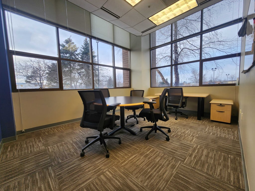 An interior shot of Corner Window Suite