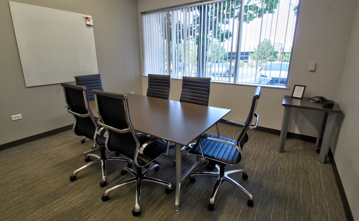 An interior shot of Medium Confernce Room