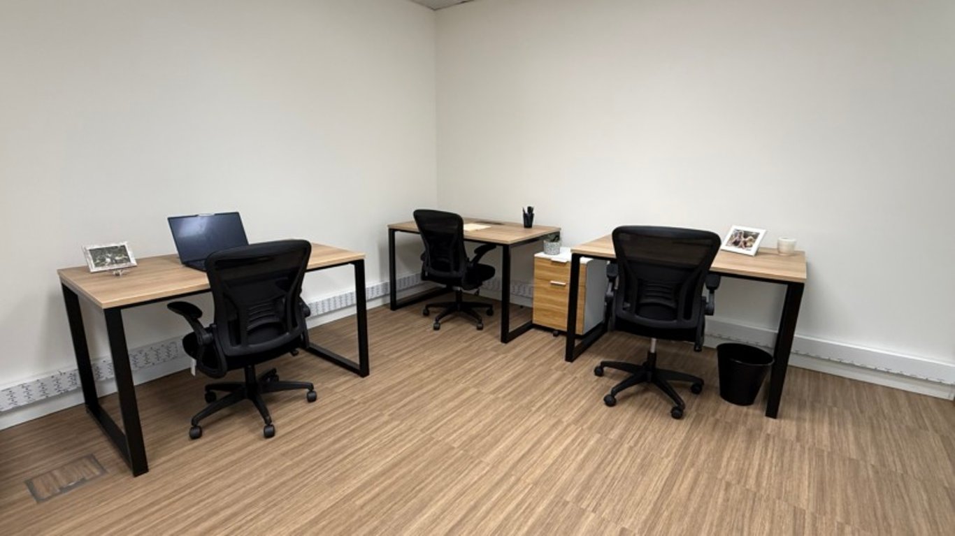 An interior shot of Monthly Dedicated Desk