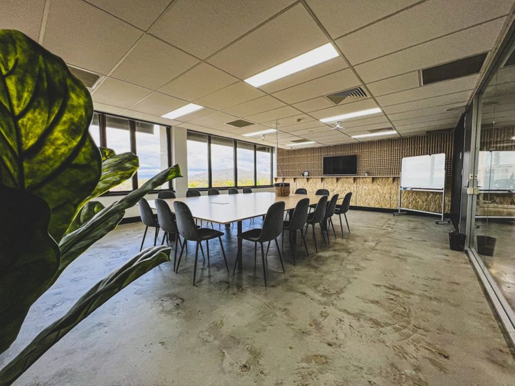 An interior shot of Level 6 Boardroom