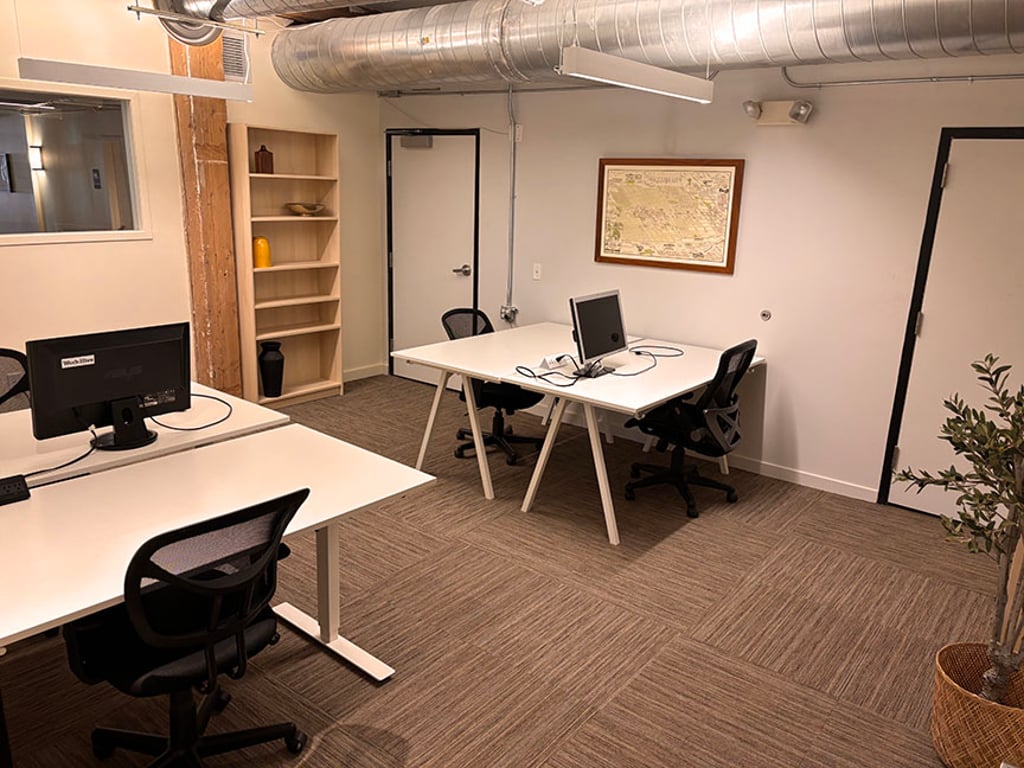 An interior shot of Private Office for 4 (422)