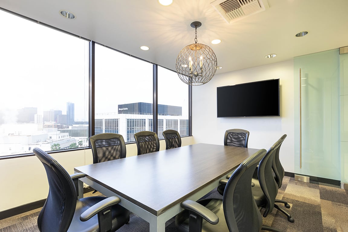 905 - Large Conference Room