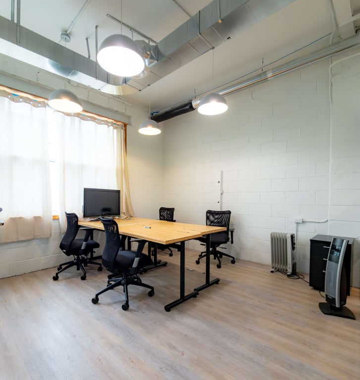 An interior shot of 7+3-Person Office