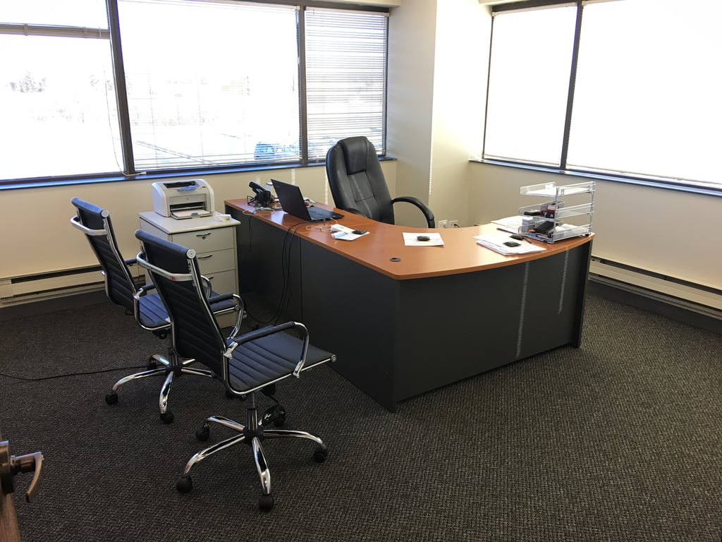 An interior shot of 15x15 Window Office
