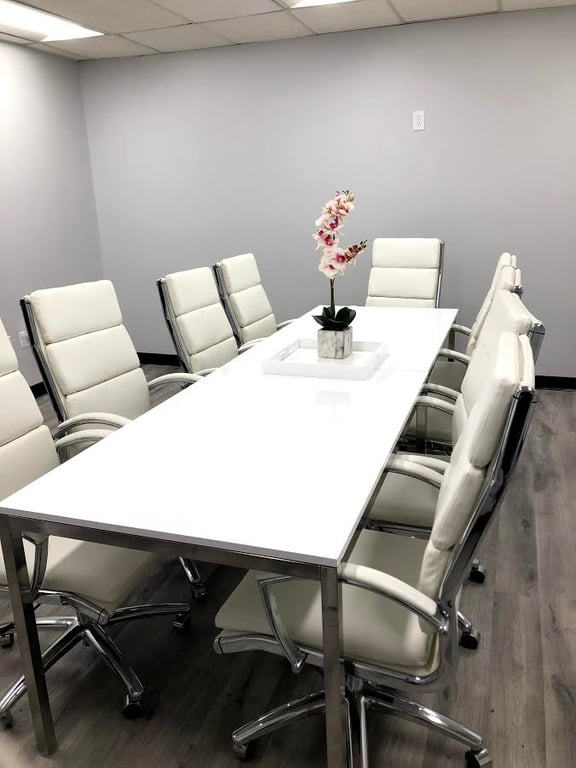 An interior shot of Lanham 4500 4th Fl Conference room