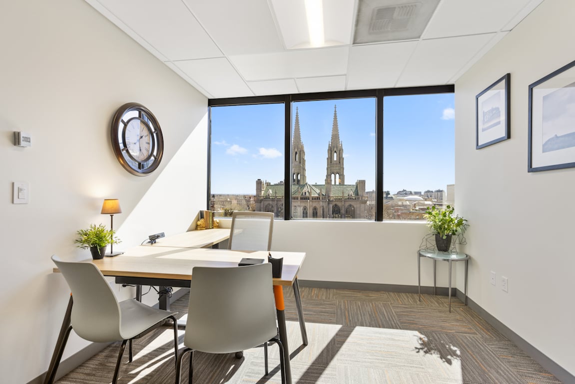 An interior shot of Hourly Day Office