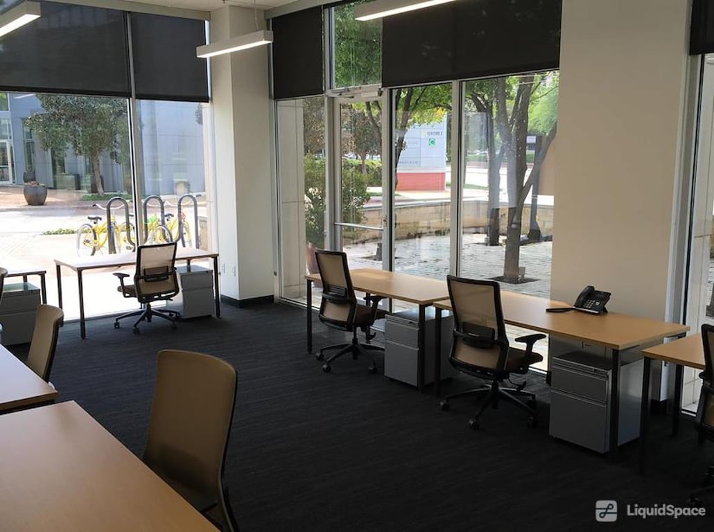 An interior shot of 5-person Office