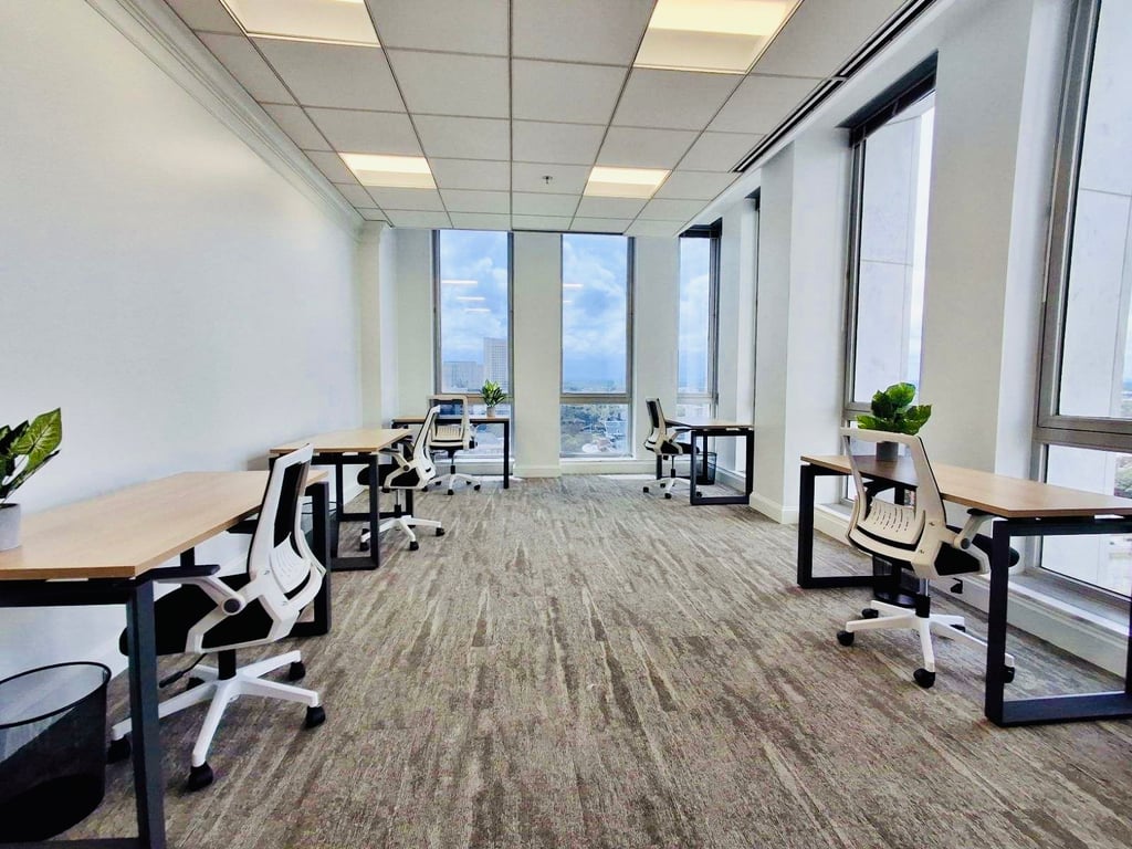 An interior shot of Large Day Office - 6 person