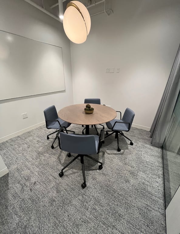 An interior shot of Lyra Huddle Room