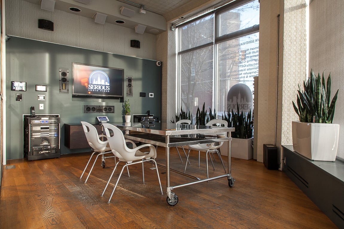 An interior shot of 6 Person Meeting room