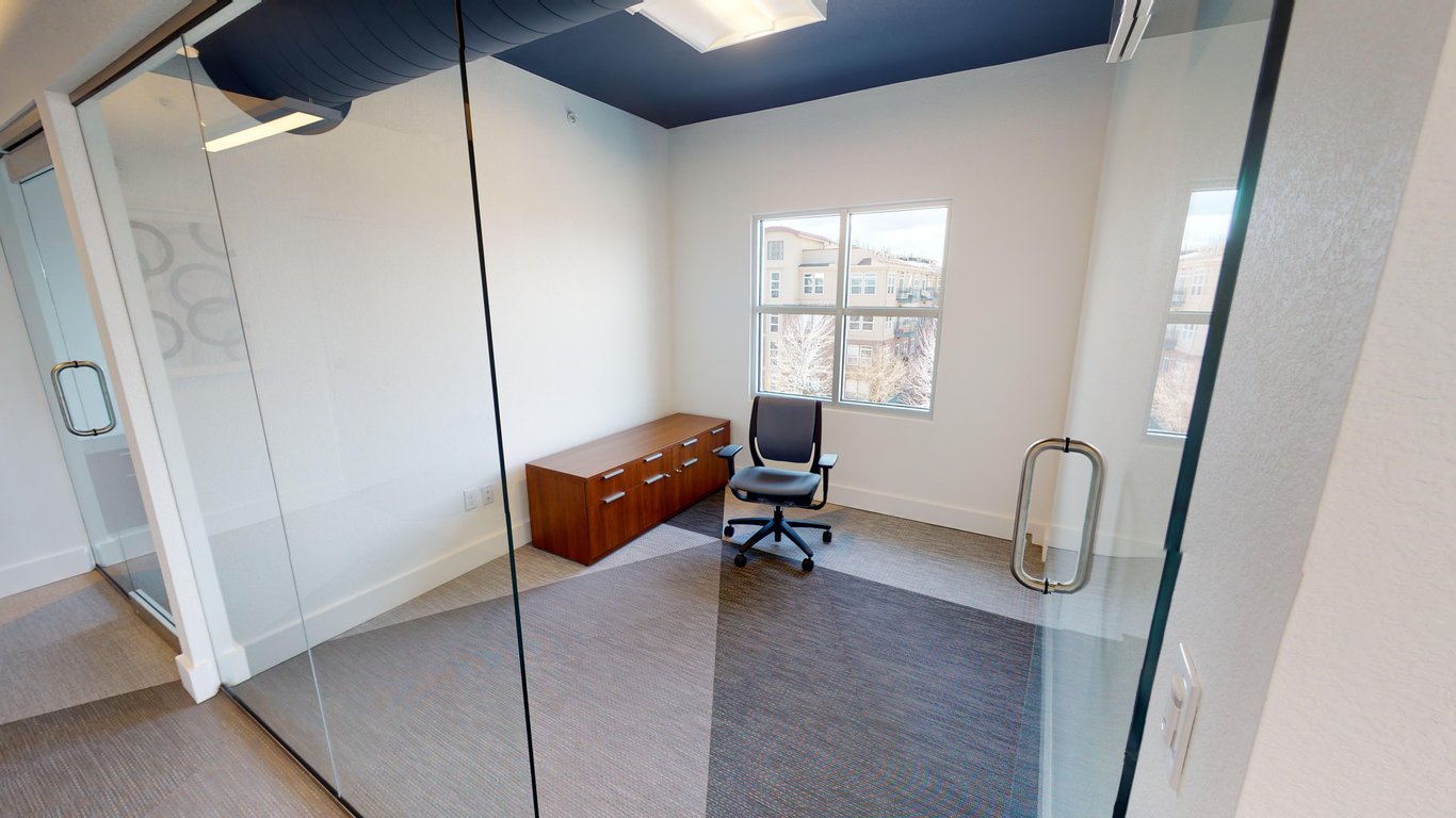 4 person office