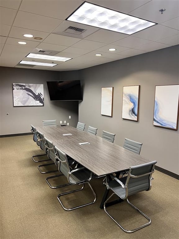 An interior shot of Large Conference Room Suite 320