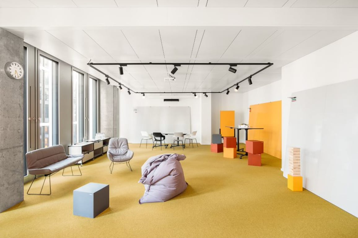 An interior shot of Medium Meeting Space