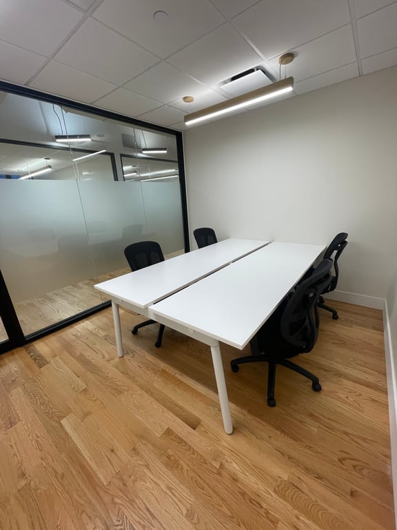 An interior shot of Day Office (Desk)