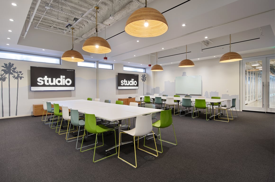 An interior shot of Los Angeles Room