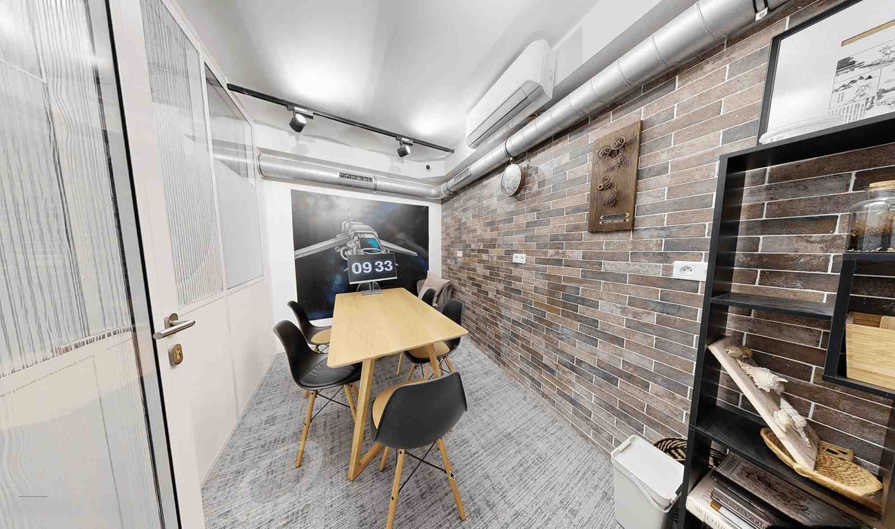 An interior shot of Mercure Room