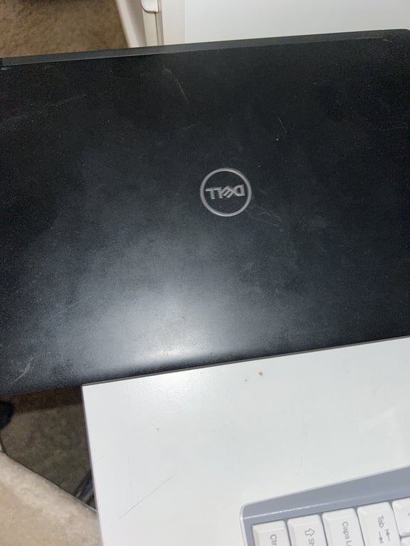 Dell Latitude 5290 Laptop in Good Condition