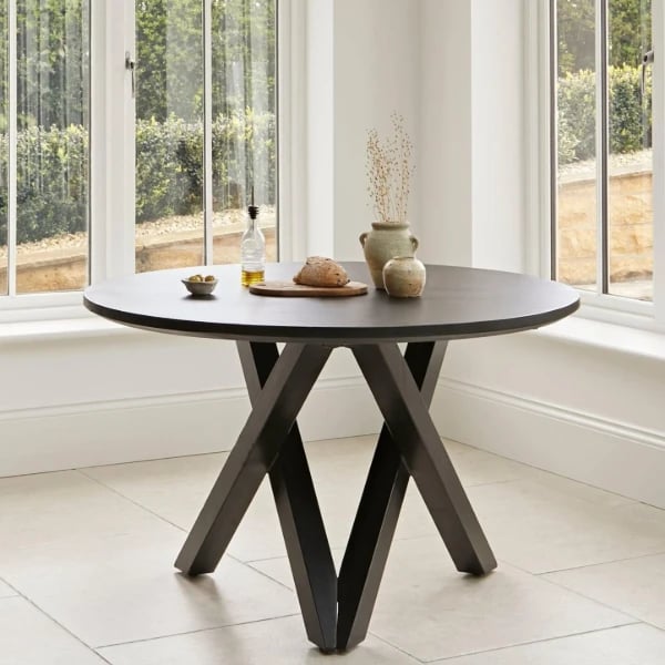 Vero Round Dining Table – Natural Wood