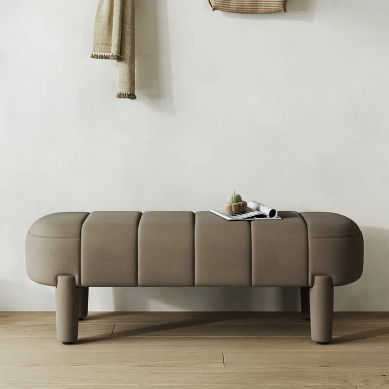Arden – Upholstered Bench with Soft Curved Design