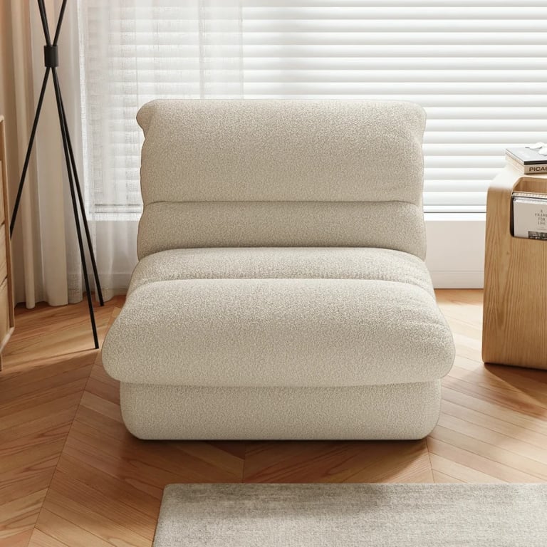 صورة نوڤرا كرسي لاونج من الخشب الطبيعي – منحنيات عصرية وراحة فائقة التبطين