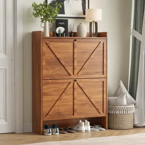 Varello – Wooden Shoe Cabinet with Geometric Front