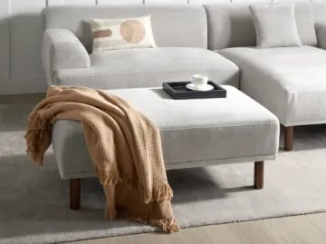 Lirio Rectangular Ottoman – Soft Upholstery with Wooden Legs