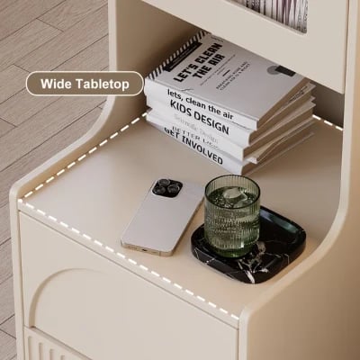 صورة طاولة جانبية سلافي العصرية