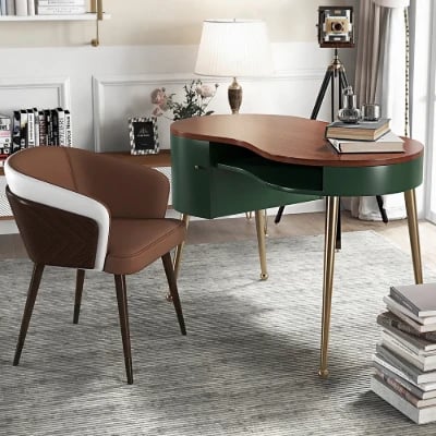 Soleil Curved Desk - Natural wood.