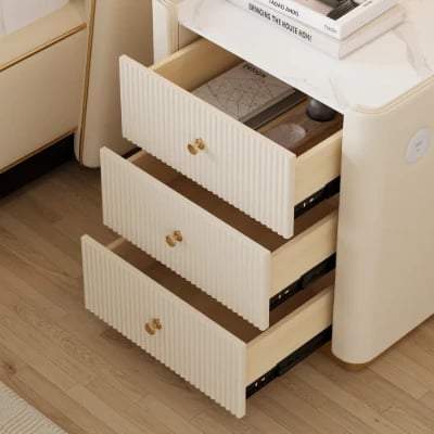 صورة طاولة غرفة نوم خشب طبيعي 3 درج - سيرينفي