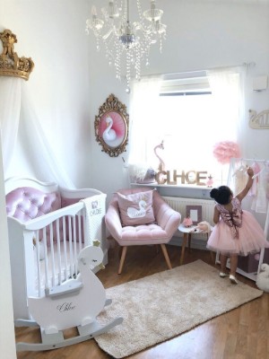 صورة كرسي ميلو بحواف مستديرة – تنجيد ناعم وأرجل خشبية