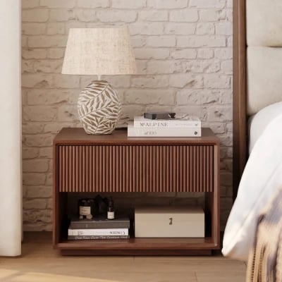 صورة .كليمونس – ترابيزه جانبية من الخشب الطبيعي