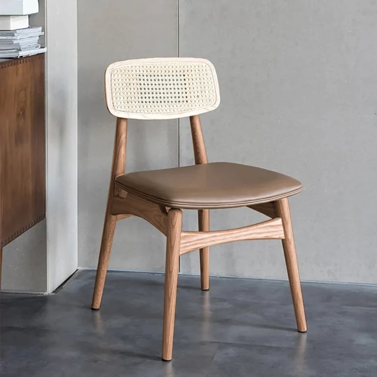 صورة كرسي نيفو الاسكندنافي بظهر من الخيزران