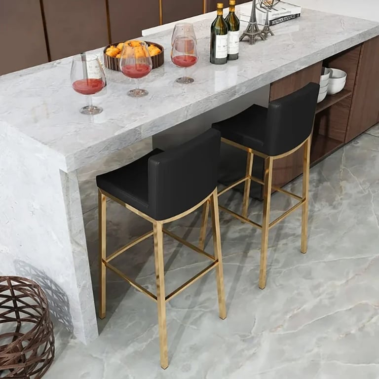 صورة كرسي بار أڤيلين – هيكل معدني ذهبي مع مقعد ومسند ظهر مبطن