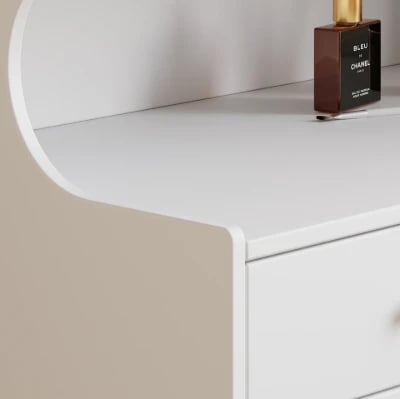 صورة خزانة وأدراج سيرا – تخزين راقٍ من الخشب الطبيعي