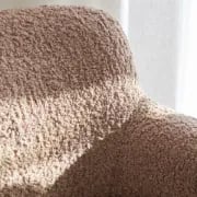 صورة كرسي لوڤيا المُدمج – خشب طبيعي بانحناءات ناعمة