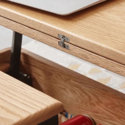 صورة بيرلا – طاولة قهوة من الخشب الطبيعي مع الراتان وأدراج  للتخزين