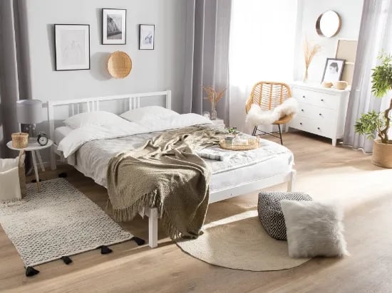 Sivaro Natural Wood Bed – Minimalist Design
