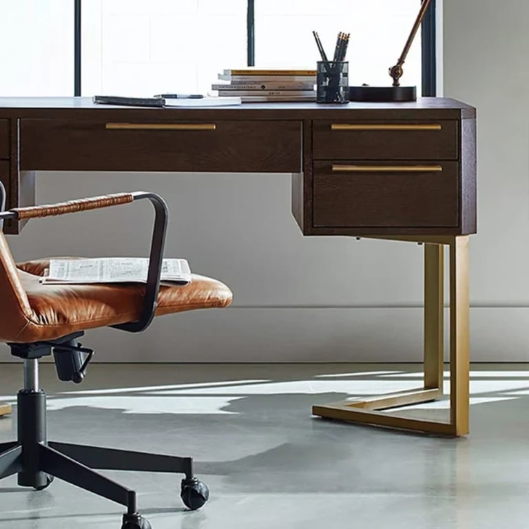 صورة كرامو – مكتب خشب طبيعي مع 5 أدراج